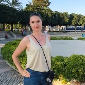 奥克萨娜·科纳克 Oksana Konak 