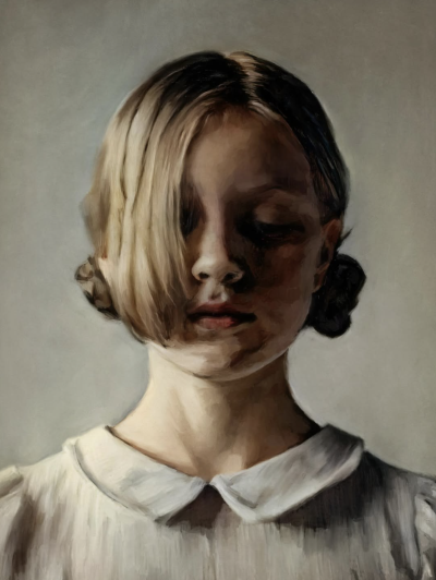 凯文·富特是一位当代美国混合媒材肖像画家，现定居威斯康辛州麦迪逊，以捕捉“日常中的非凡瞬间”为艺术核心。凯文·富特曾就读芝加哥哥伦比亚学院（Columbia College）及芝加哥艺术学院（School of the Art Institut…