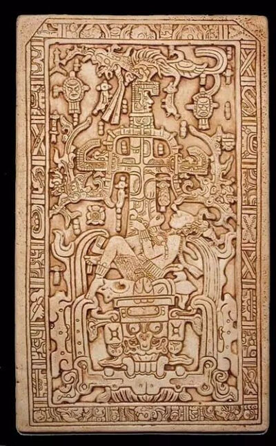 ▲ 公元8世纪  帕卡尔王陵墓棺盖石刻