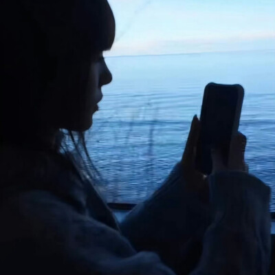 时针走过一个圈 我们又向前