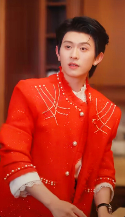 陈添祥/十八岁太奶奶驾到之重整家族荣耀