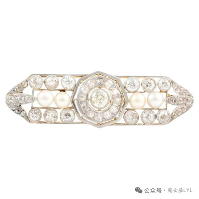 古董爱德华时代 1910 年代 4.50 克拉钻石和珍珠胸针