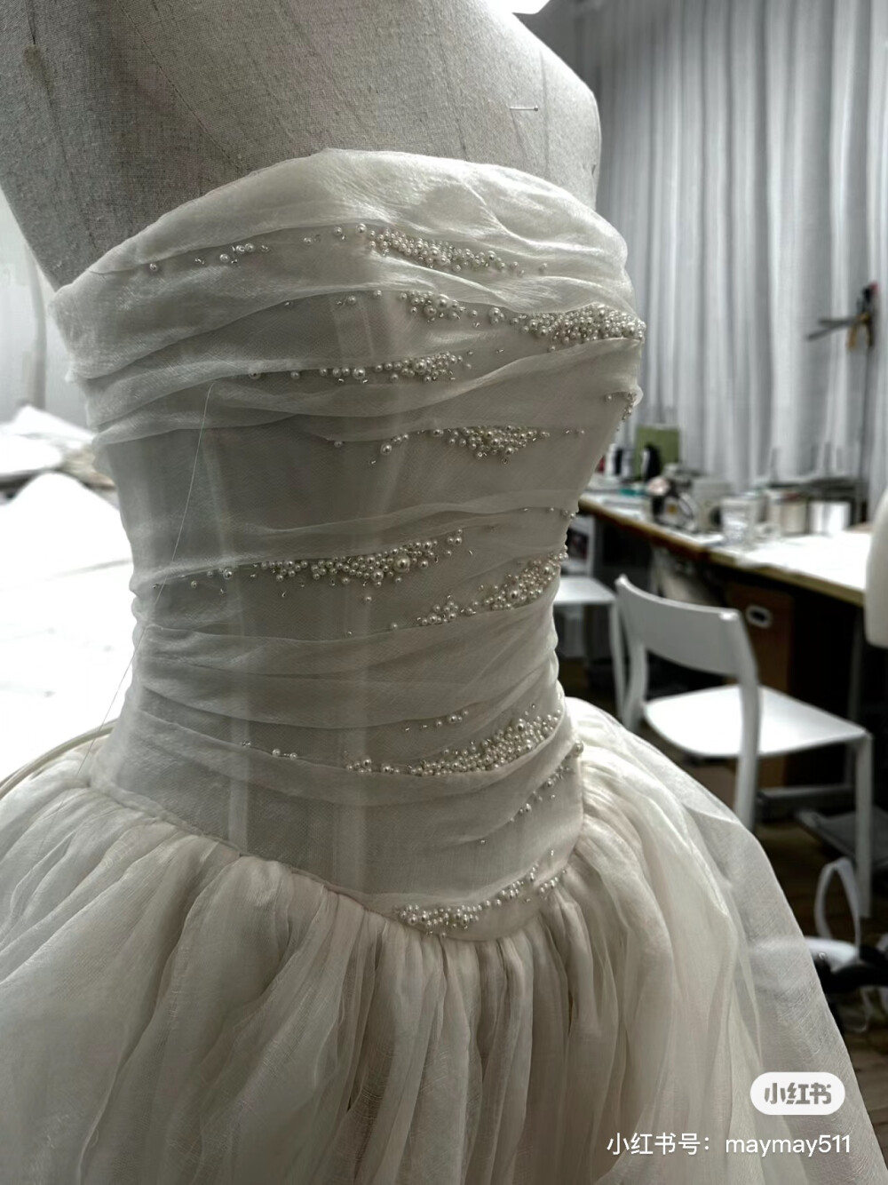 设计配饰，服装设计，线稿创意