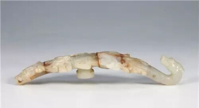 战国 白玉螭龙带钩
观复博物馆藏
