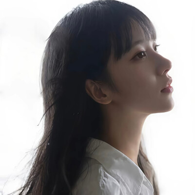 时针走过一个圈 我们又向前