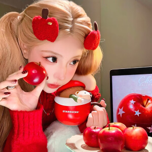 新年红色氛围女头