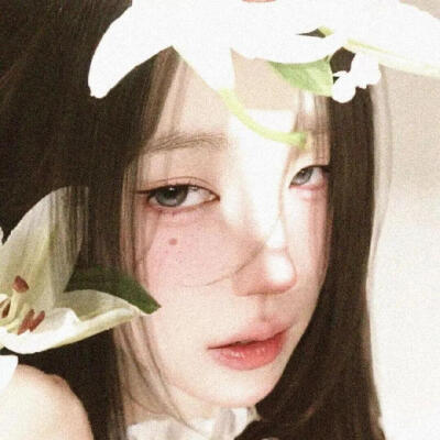 ❤️星星贩卖所❤️＃生命力女生头像 ​​​＃Wechat氛围感女头＃夏日头像＃自由感＃自然系＃蝴蝶女孩头像＃艺术感头像＃胶片感头像＃复古＃棕色系