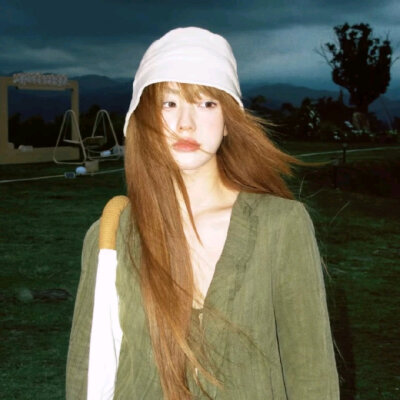 ❤️星星贩卖所❤️＃生命力女生头像 ​​​＃Wechat氛围感女头＃夏日头像＃自由感＃自然系＃蝴蝶女孩头像＃艺术感头像＃胶片感头像＃复古＃棕色系