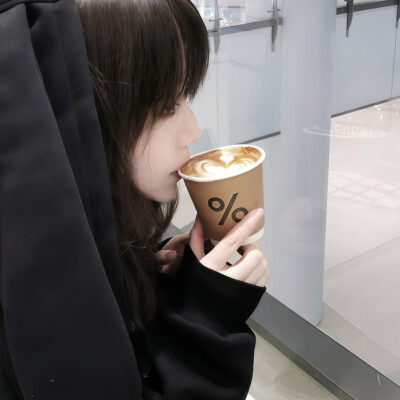 该不该躲这场雨