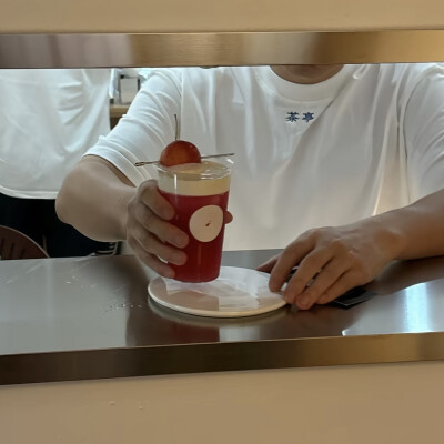 头像丨男头 我根本不需要过年我只需要假期