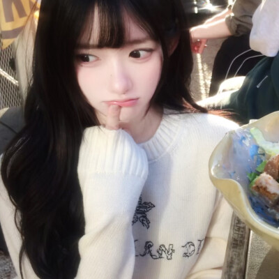 爱如雨中耽溺的蝴蝶