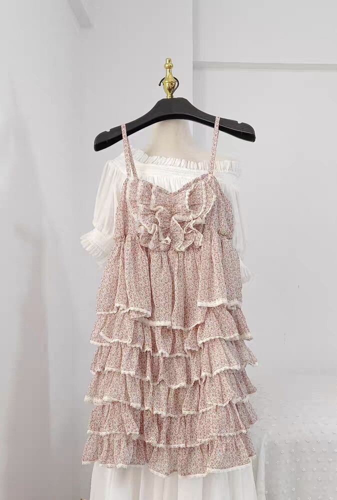 森系小清新多层衣摆蕾丝拼接荷叶边碎花吊带