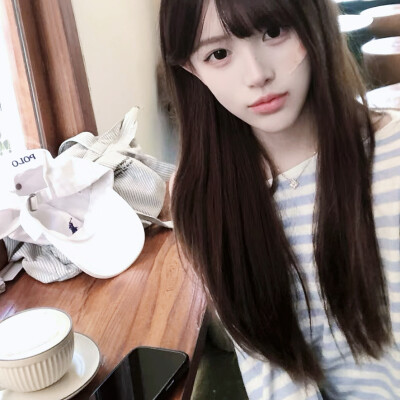 爱如雨中耽溺的蝴蝶