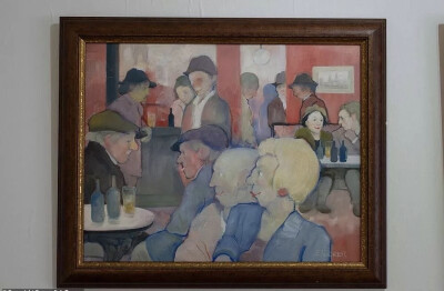 这位老人名叫Eric Tucke（埃里克·塔克），从20岁开始画画，去世时享年86岁，他默默地画了60多年的画，直到关节炎的痛苦让他  不得不放下手中的笔。