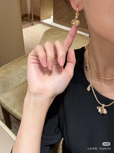 卡地亚Cartier，图源水印，侵删