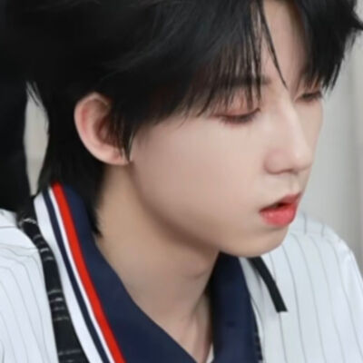 第一张特别萌ya