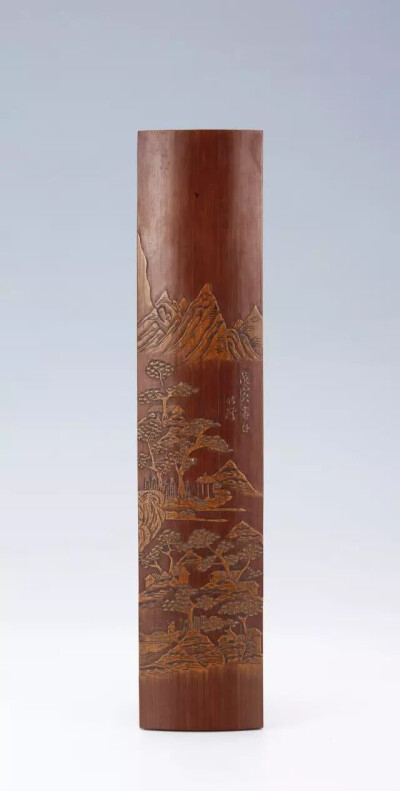 清代  竹刻山水人物纹臂搁（戊寅春日款）
观复博物馆藏 
