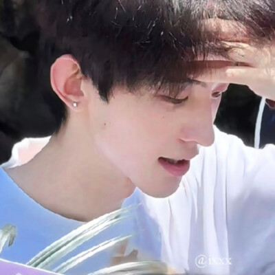 一定有一双眼睛能让你心甘情愿地把一生石化