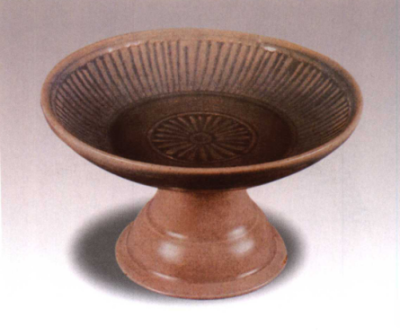 15世纪 泰国青釉高足钵