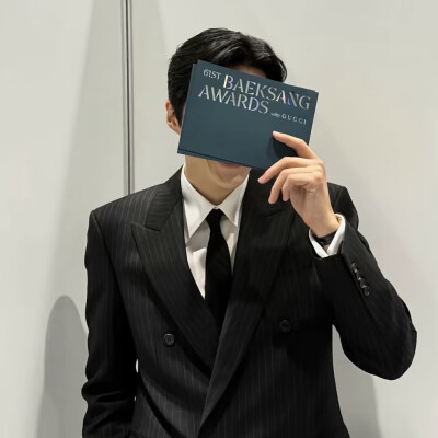 头像｜男生头像 来年幸福