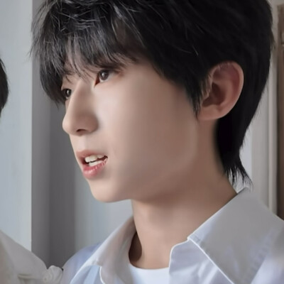 最近的头像呢，截的我非常无奈