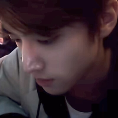 总以为谜一般难懂的我