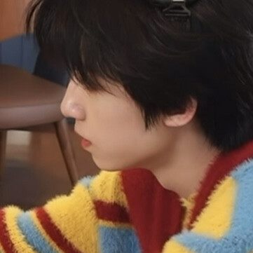 最近的头像呢，截的我非常无奈