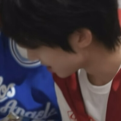 最近的头像呢，截的我非常无奈