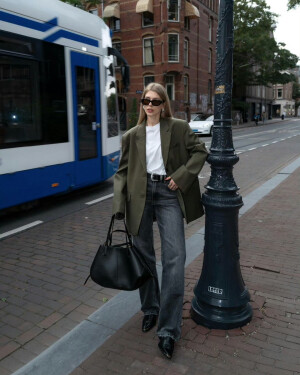 BY爱喝可乐的古娜小姐