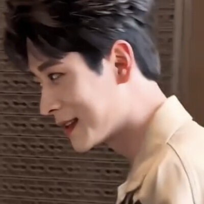 云轻轻盖过他头崖