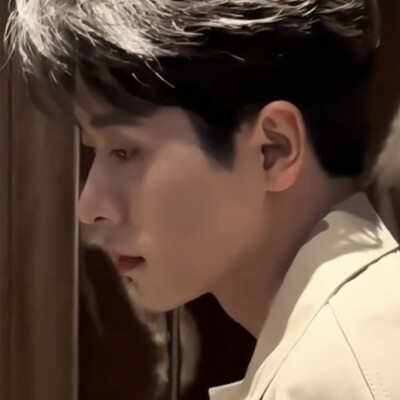 云轻轻盖过他头崖