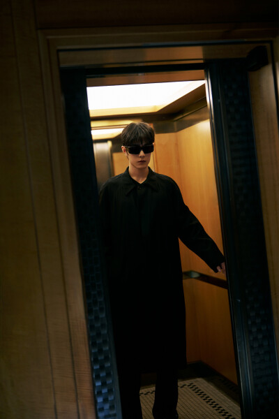 @GUCCI ​大秀#GucciPrimavera# 序幕将开，随@肖战 一起以经典为底，与先锋相遇，共探无限意趣，稍后见！http://t.cn/AXciBxFC ​​​