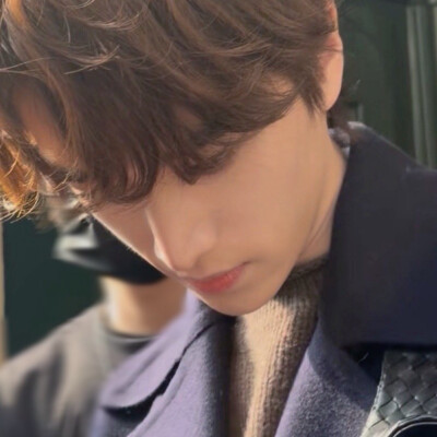 人家只是简单调了一下此男的生图谁懂一下。。