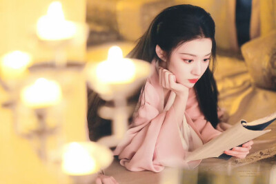 - 王楚然/ 庾晚音 。
#剧集成何体统# ​​​