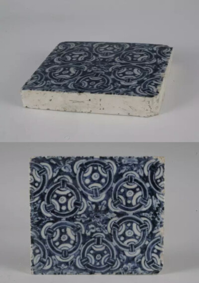 明永乐  青花环锁纹瓷砖
观复博物馆藏
