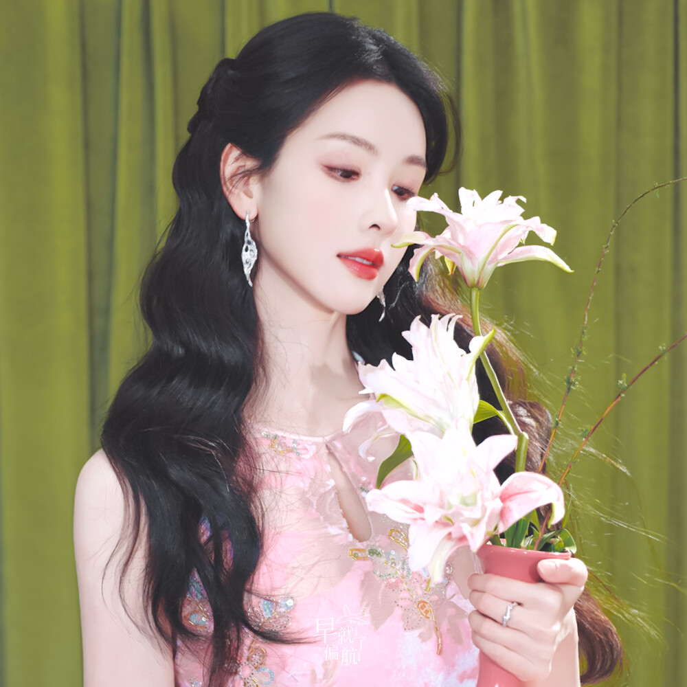 陈都灵