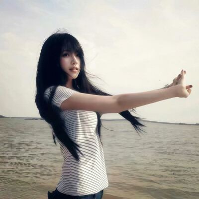 我默记这段路的苦楚 无非步步错步步悟 ​​​