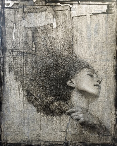 丹尼尔·比尔梅斯，这位在洛杉矶挥洒灵感的当代画家，总在画布上玩着奇妙的平衡术。他把现实主义揉进象征与抽象的漩涡，用指尖摩挲出的质感与眉目流转的神情，将寻常日子与奇幻想象织成同一片锦缎。他的画里，既有破…