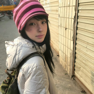 我默记这段路的苦楚 无非步步错步步悟 ​​​