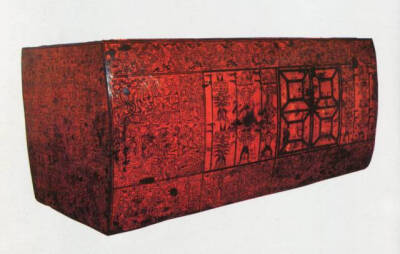 战国  彩绘内棺 
湖北省随州曾侯乙墓出土
湖北省博物馆藏
