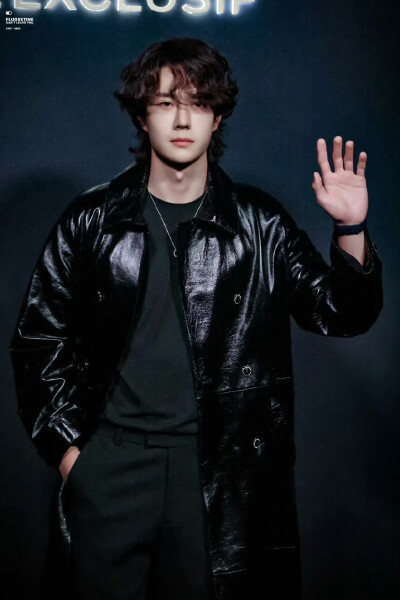 2025.8.14王一博香奈儿蔚蓝之夜