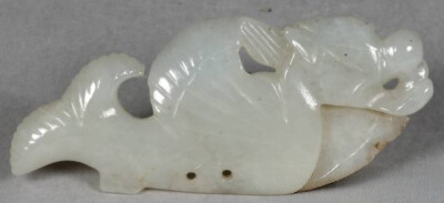 辽代  玉雕鱼化龙形佩
观复博物馆藏
