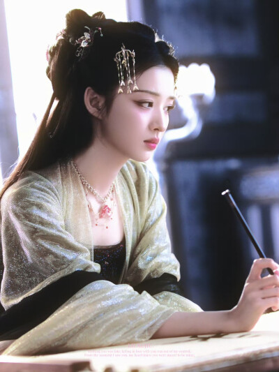 - 王楚然/ 庾晚音 。
#剧集成何体统# ​​​