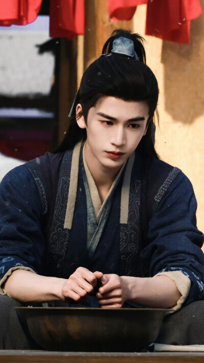 逐玉 谢征 张凌赫