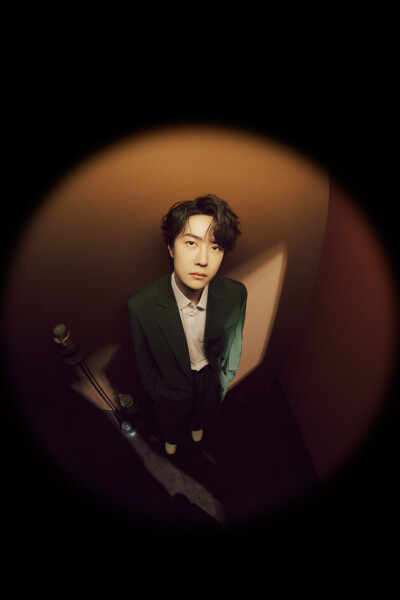 YIBO-OFFICIAL：
#YIBO MOMENT#
正月十五，元宵佳节✨
灯火可亲，阖家圆满，好运连绵！
祝大家元宵节快乐！@UNIQ-王一博 ​​​