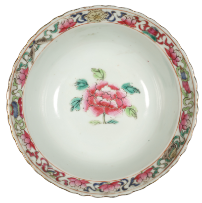 清光绪 乾隆款粉彩凤穿牡丹纹碗