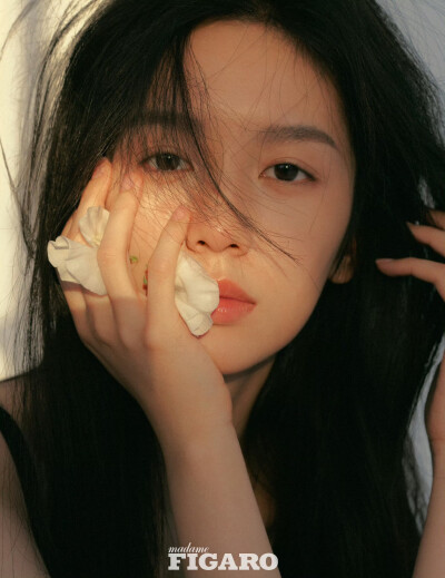 BY爱喝可乐的古娜小姐 中国 周也