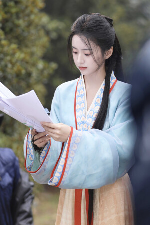 蔡昭  江湖夜雨十年灯  包上恩