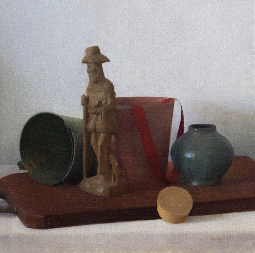 罗德里戈·马特奥是一位西班牙当代具象画家，以细腻而富有情绪张力的人物绘画而受到关注。他出生于西班牙，接受系统的学院派训练，在扎实的素描与油画基础之上发展出兼具古典结构与当代表达的个人风格。马特奥的创作多围绕人物肖像与半身像展开，尤其强调人物的精神状态与内在情绪。他擅长通过柔和却层次丰富的光影塑造体积，运用低饱和度的综合色调营造安静、内省的氛围。背景通常被处理得简洁甚至略带抽象，使观者的注意力集中在人物面部与姿态所传达的心理暗示之上。人物往往带有沉思或克制的表情，画面仿佛停留在情绪正在形成的瞬间，具有电影般的静态叙事感。