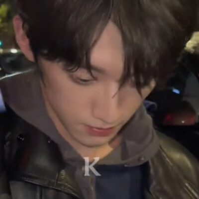 脑海里的旋律转个不停